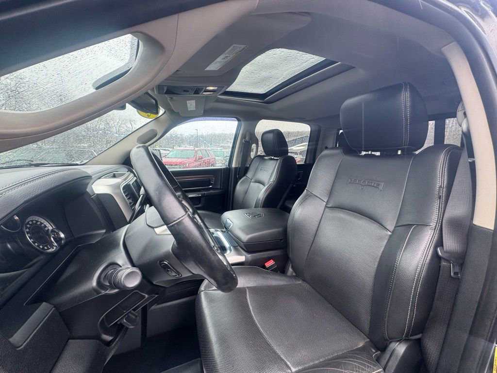 Used 2016 RAM 2500 Laramie w/ Convenience Group image 33