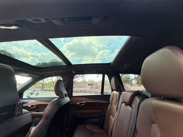 Used 2023 Volvo XC90 B6 Plus w/ Protection Package Premier AWD/4WD image 13