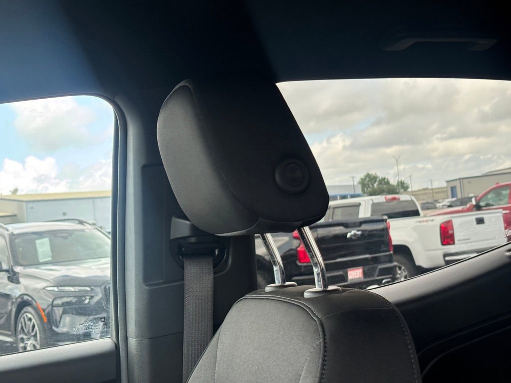 Used 2023 Chevrolet Colorado W/T w/ WT Convenience Package II RWD image 12