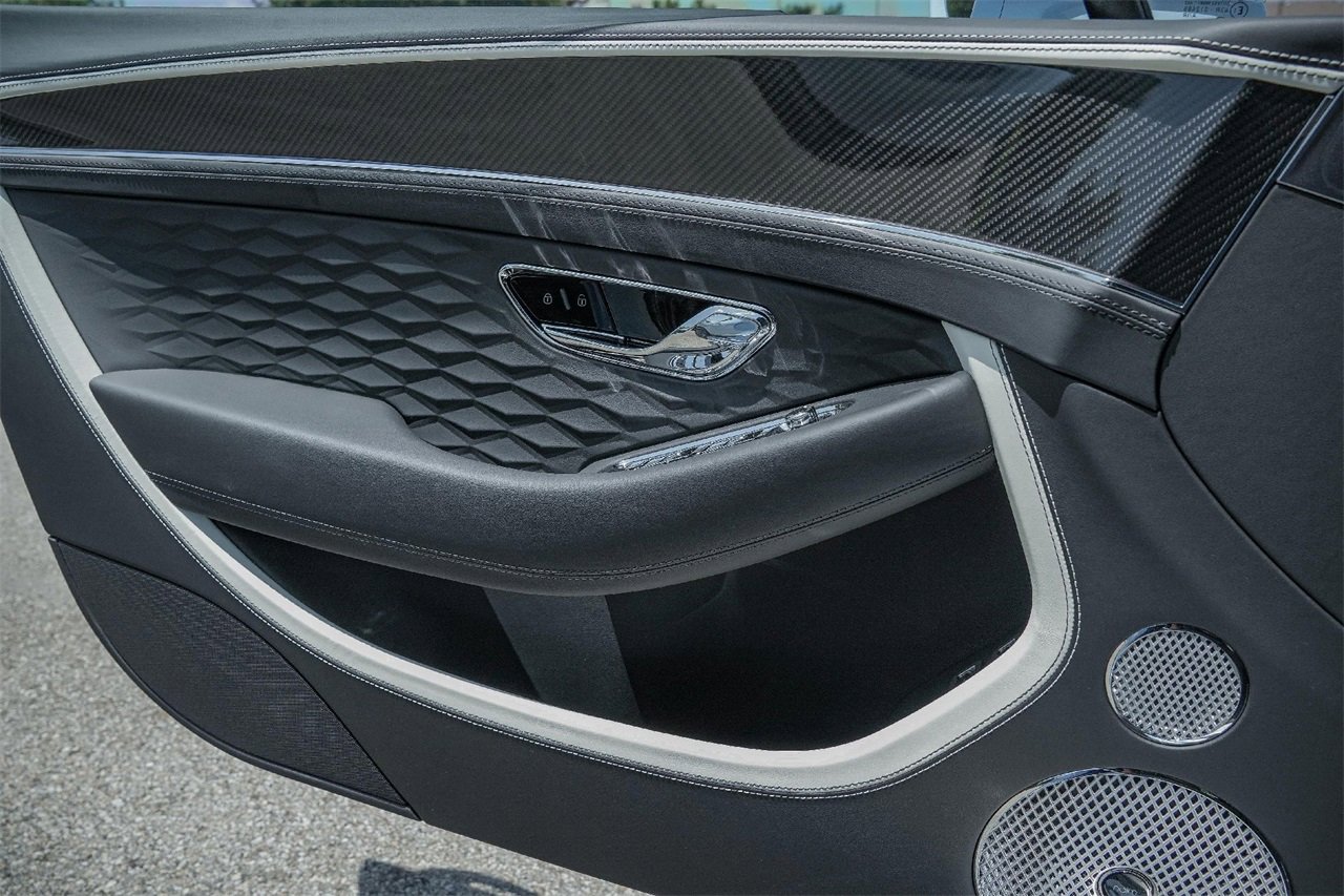 New 2025 Bentley Continental GT Speed image 32