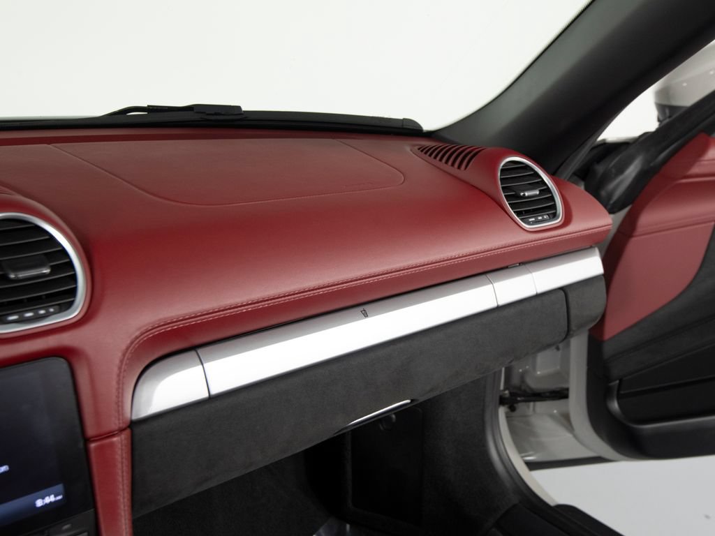 Certified 2021 Porsche 718 Boxster Spyder RWD image 33