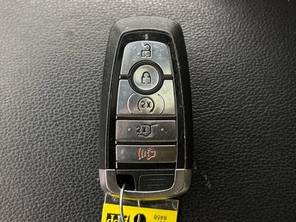 Certified 2019 Ford Explorer XLT w/ Equipment Group 202A image 35