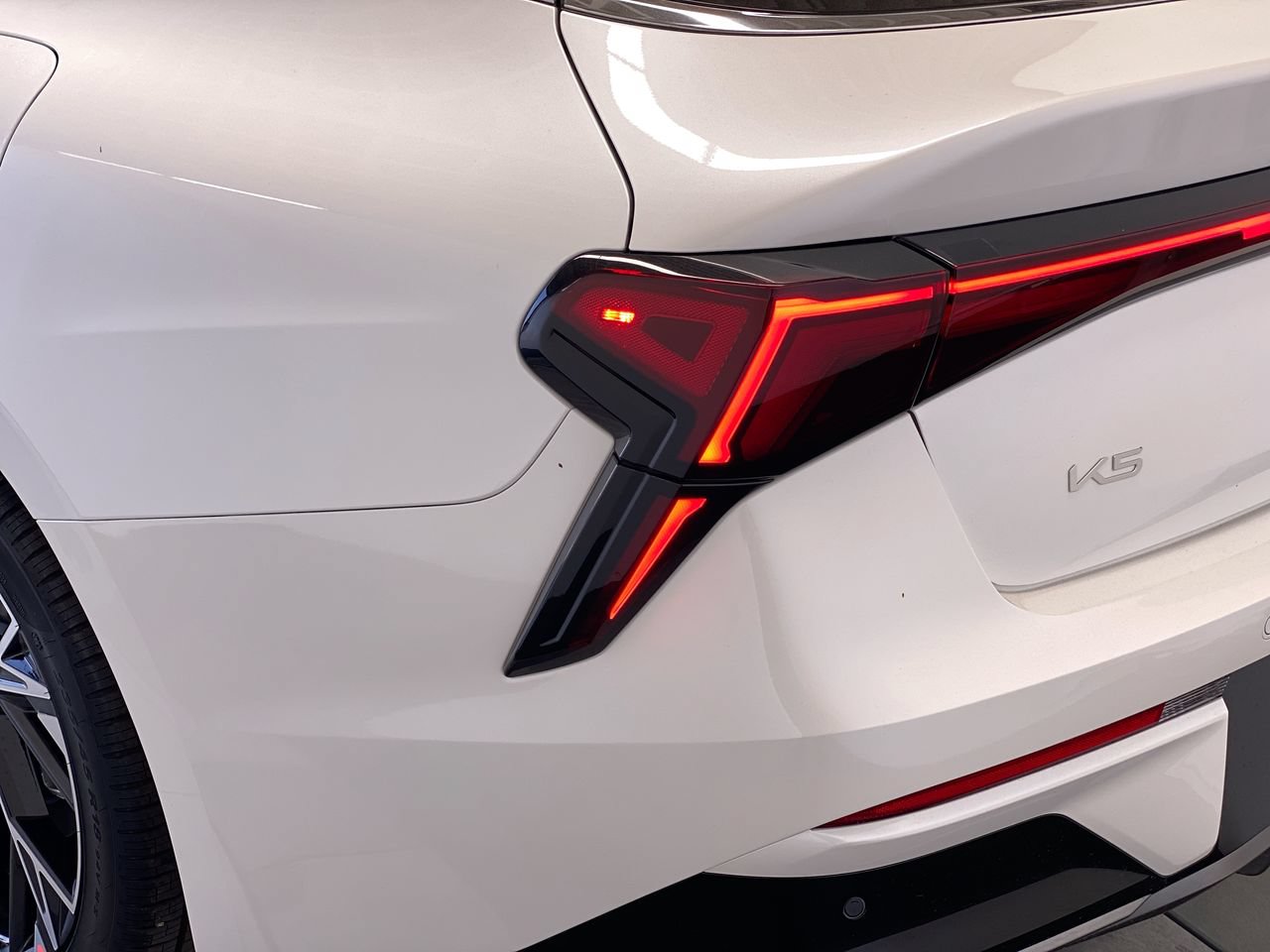 New 2026 Kia K5 GT-Line FWD image 9