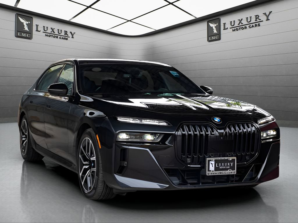 Used 2023 BMW 760i xDrive w/ Executive Package AWD/4WD image 1