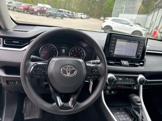Used 2022 Toyota RAV4 LE image 22
