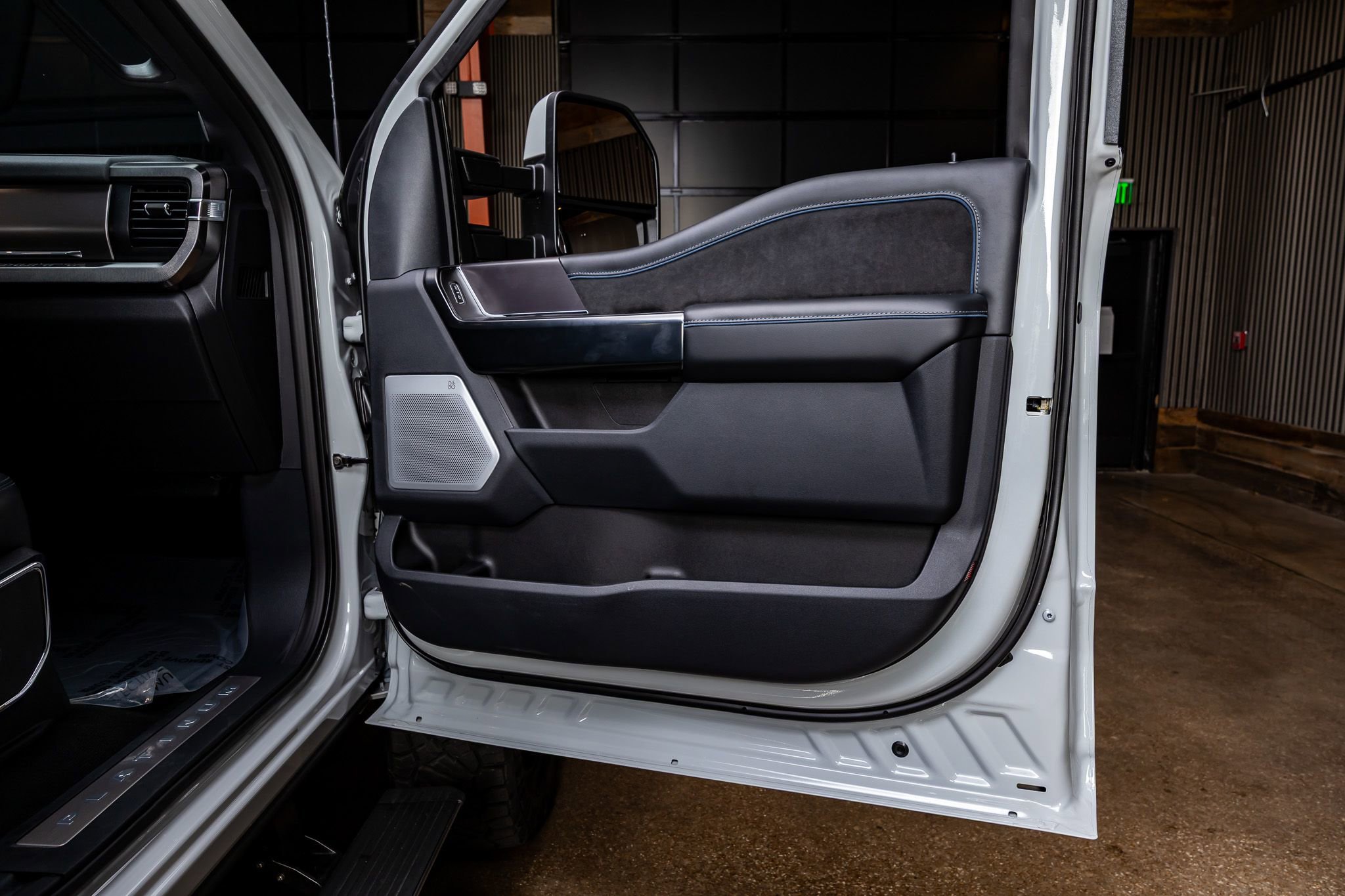 Used 2026 Ford F450 Platinum AWD/4WD image 36