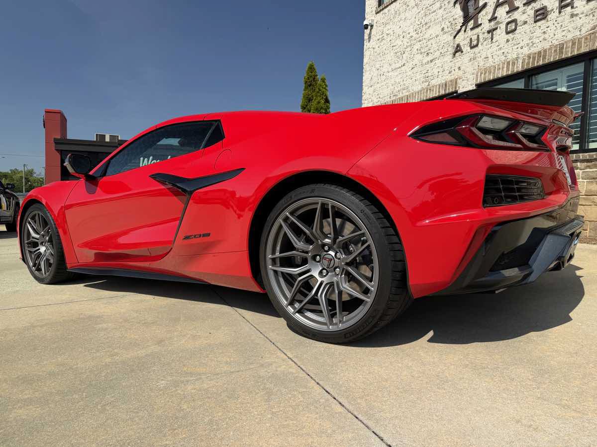 Used 2026 Chevrolet Corvette Z06 RWD image 8