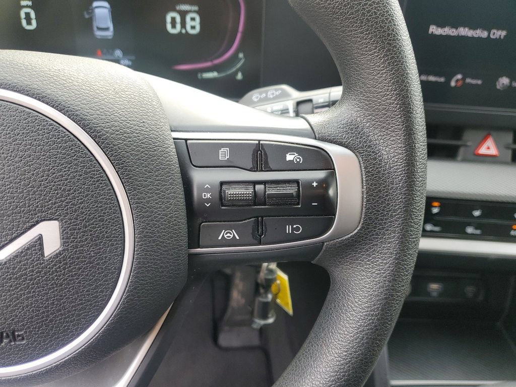 Used 2024 Kia Sportage LX FWD image 22