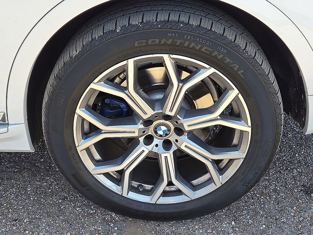 Used 2020 BMW X7 xDrive50i w/ Dynamic Handling Package AWD/4WD image 19