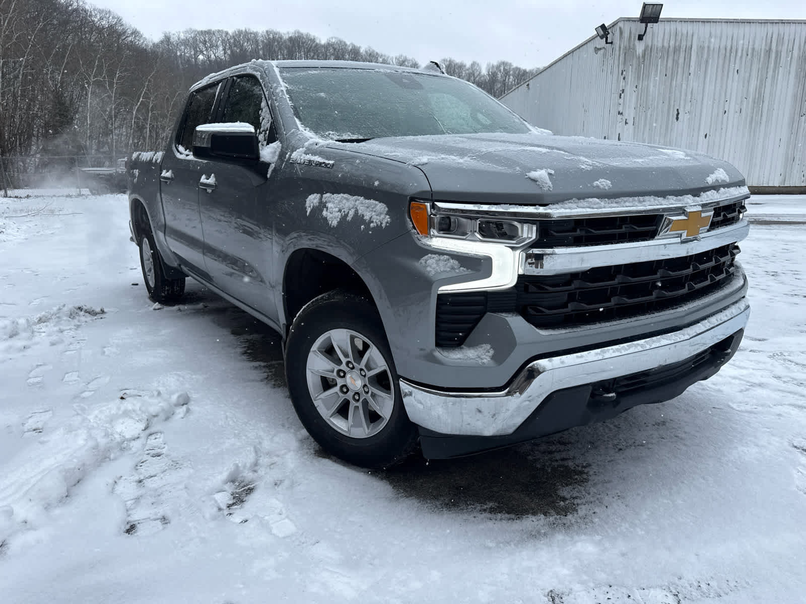 Used 2025 Chevrolet Silverado 1500 LT image 8