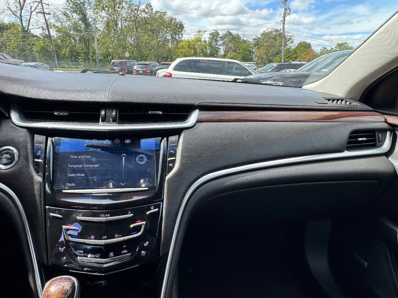 Used 2015 Cadillac XTS Luxury FWD image 17
