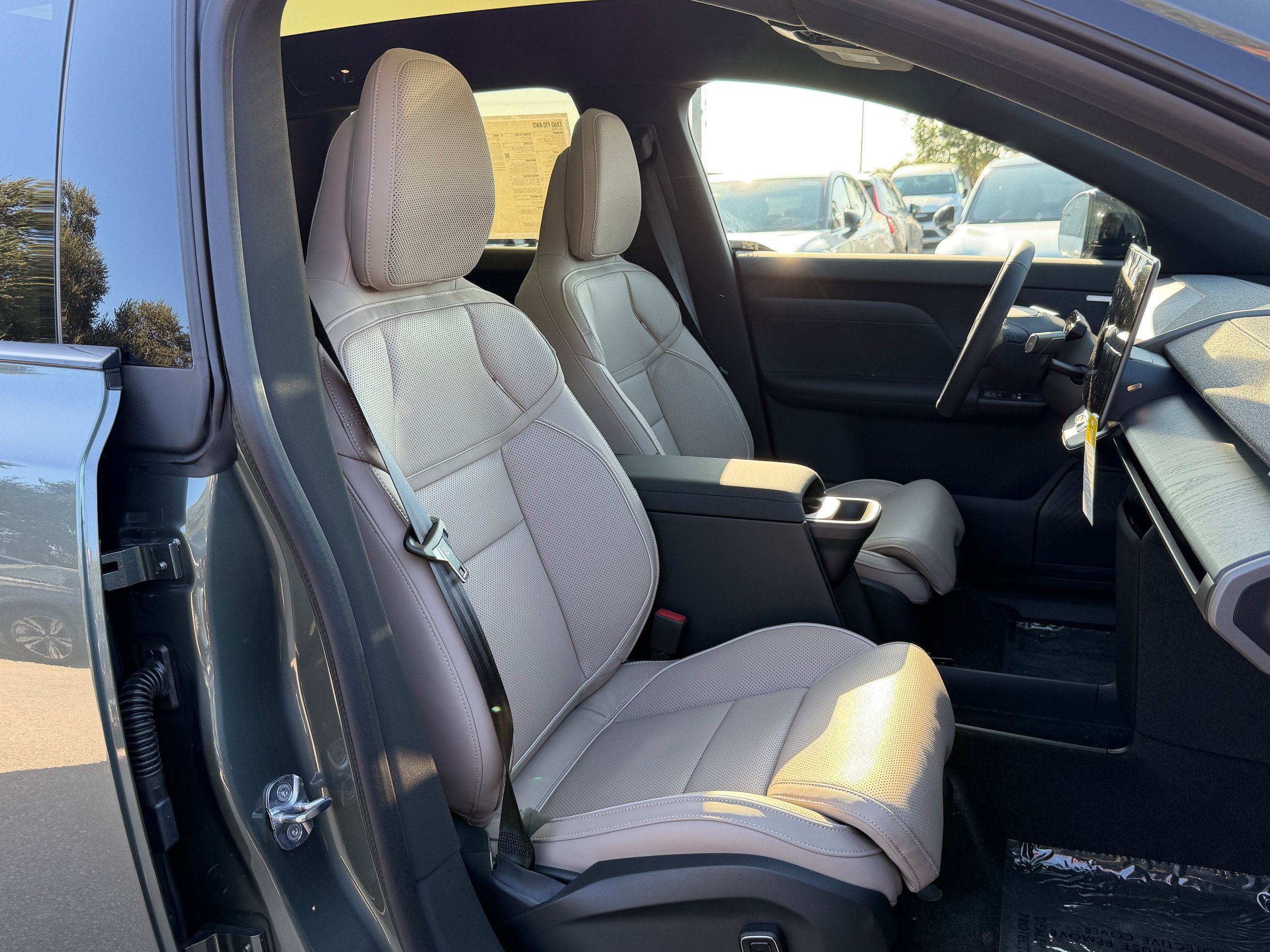 New 2027 Volvo EX60 Ultra AWD/4WD image 12
