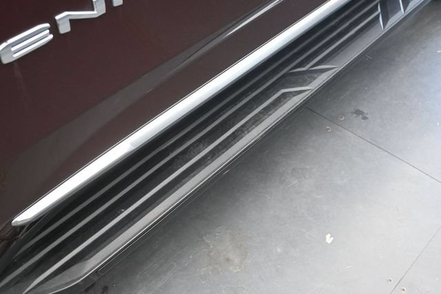 Used 2022 GMC Yukon Denali AWD/4WD image 15