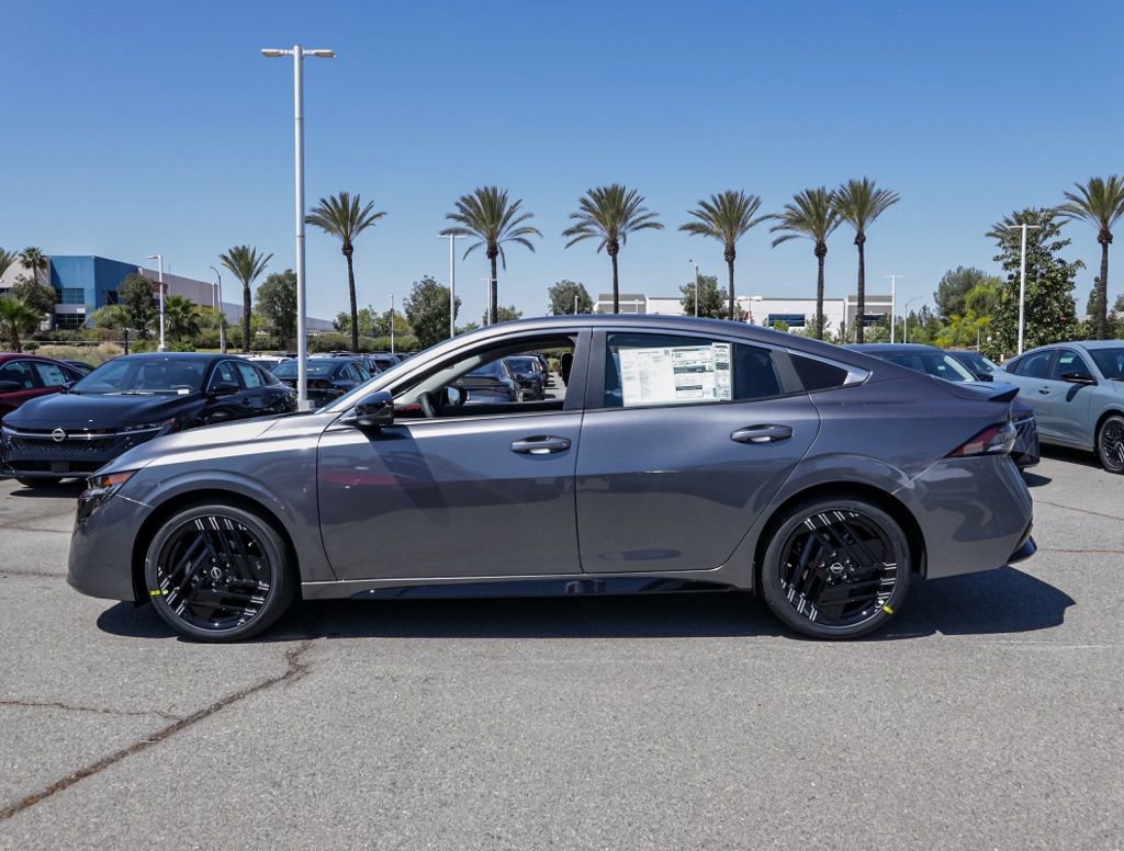 New 2026 Nissan Sentra SR FWD image 7
