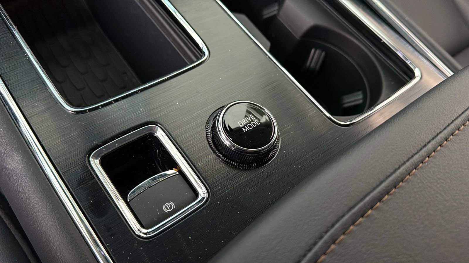 New 2026 Lincoln Aviator AWD image 22