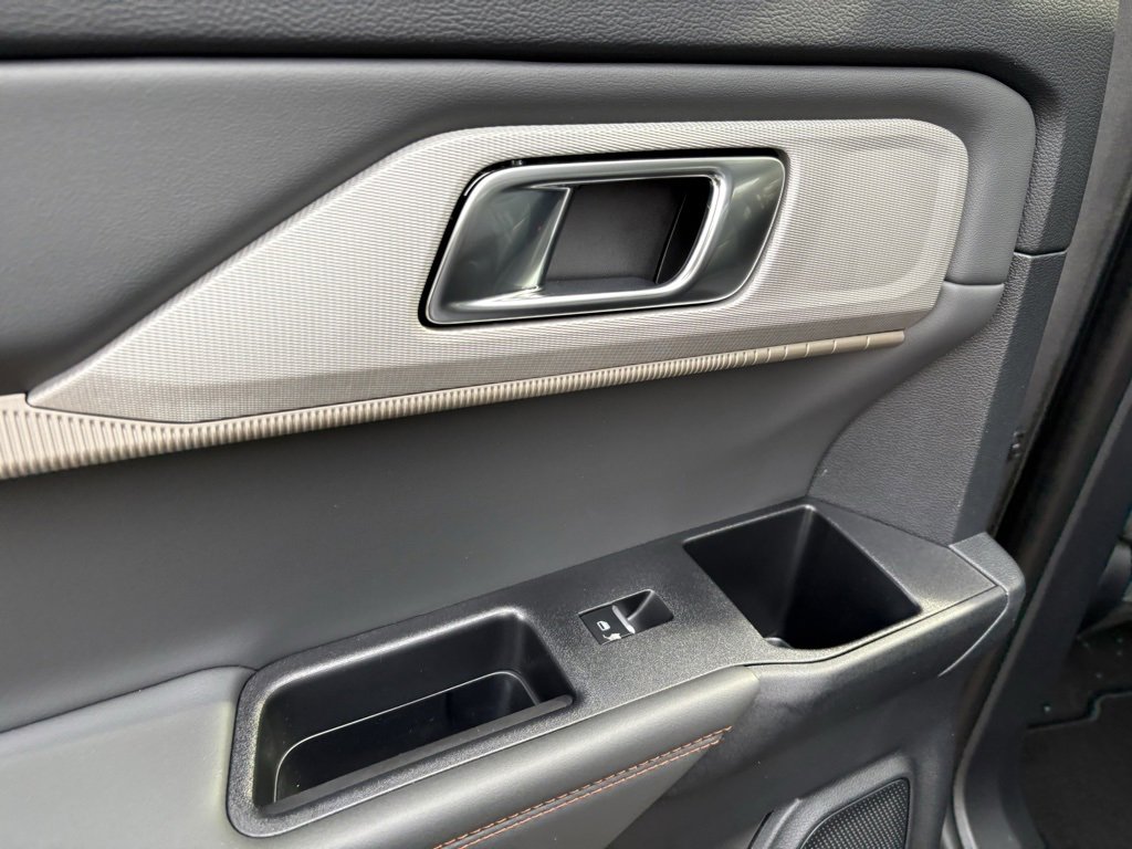 New 2026 Ford Explorer Active w/ Active Comfort Package image 26