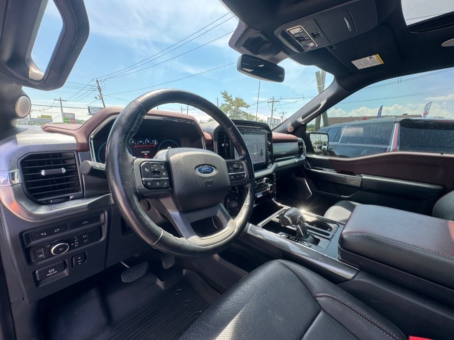Used 2021 Ford F150 Lariat w/ Luxury Package w/ Equipment Group 502A High AWD/4WD image 25
