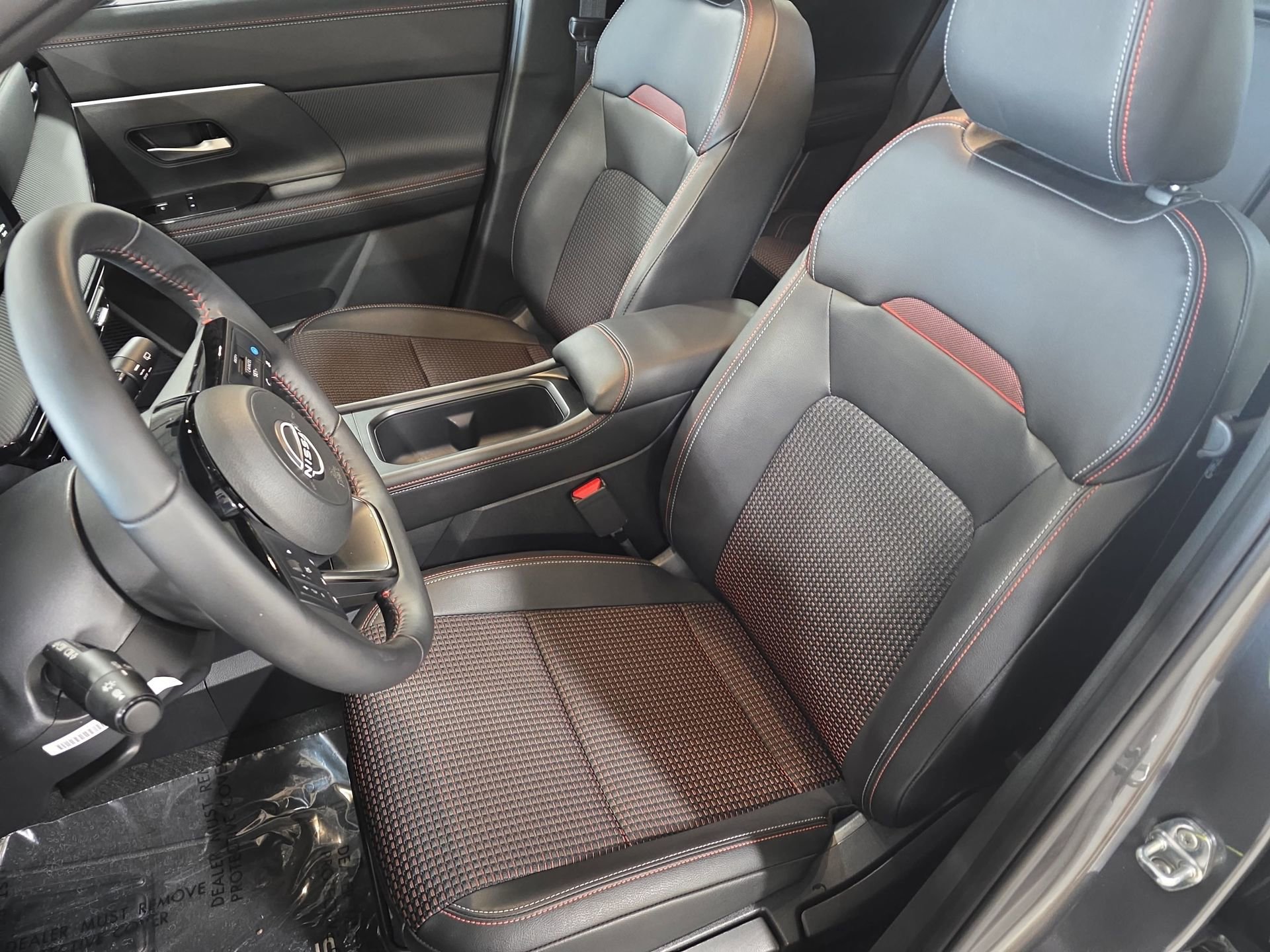 Certified 2025 Nissan Kicks SR image 14