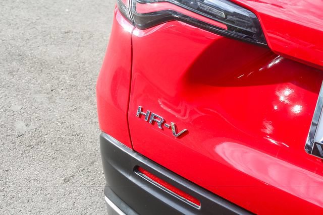 Used 2024 Honda HR-V Sport image 9