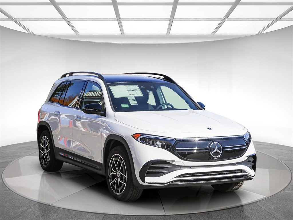 Used 2023 Mercedes-Benz EQB 350 4MATIC SUV image 5
