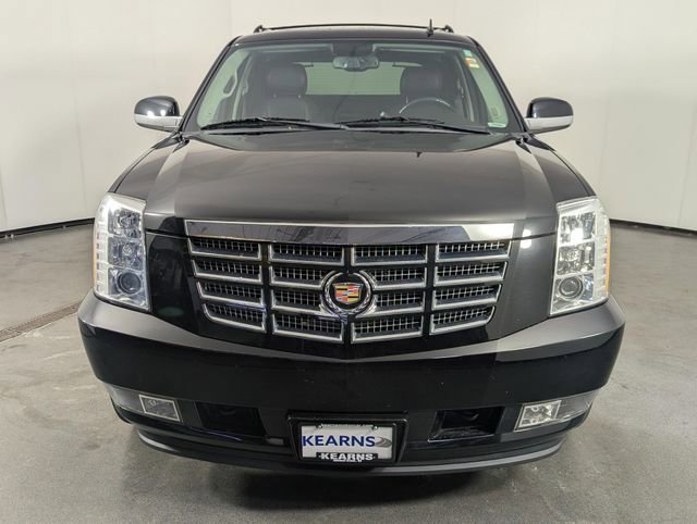 Used 2013 Cadillac Escalade EXT Premium image 3