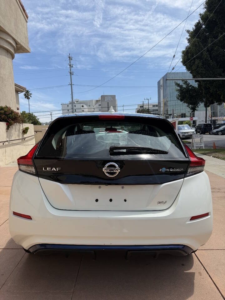 Used 2018 Nissan Leaf SV w/ SV All Weather Package FWD image 6