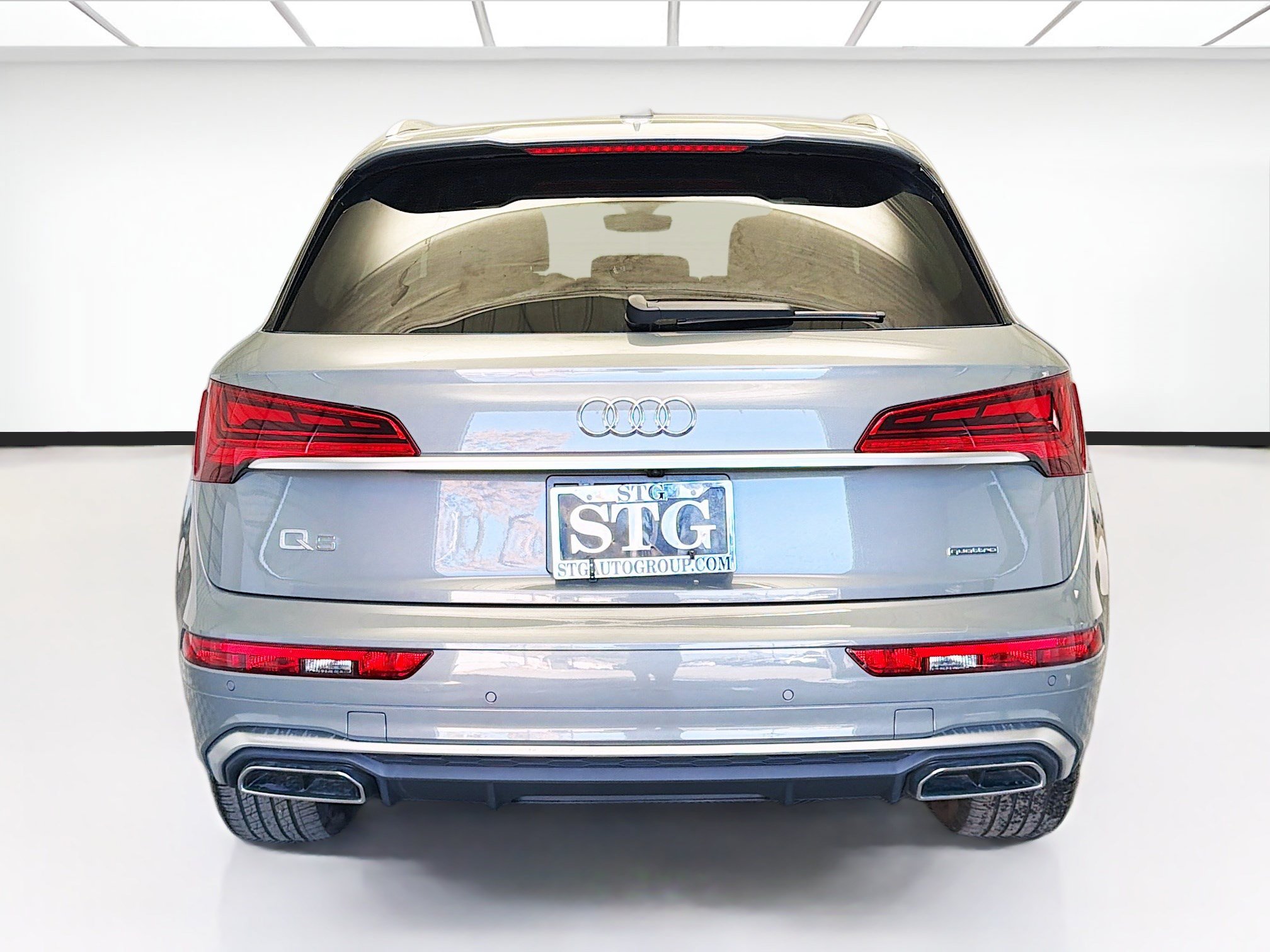 Used 2024 Audi Q5 e Premium Plus w/ Premium Plus Package AWD/4WD image 5