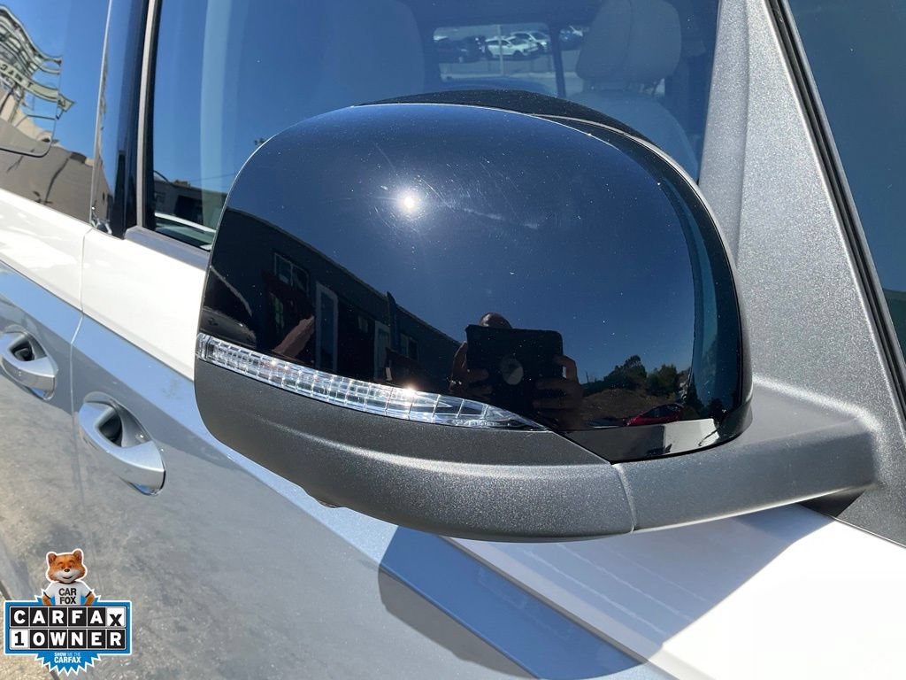 Used 2025 Volkswagen ID. Buzz 1st Edition AWD/4WD image 85