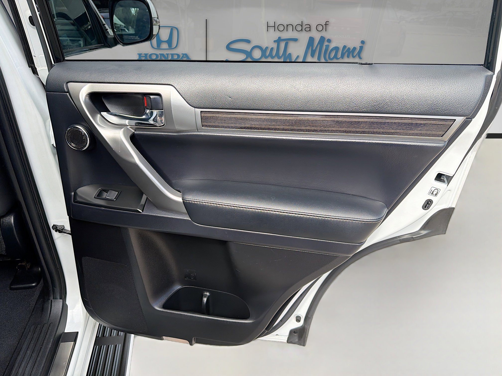 Used 2023 Lexus GX 460 Premium image 31