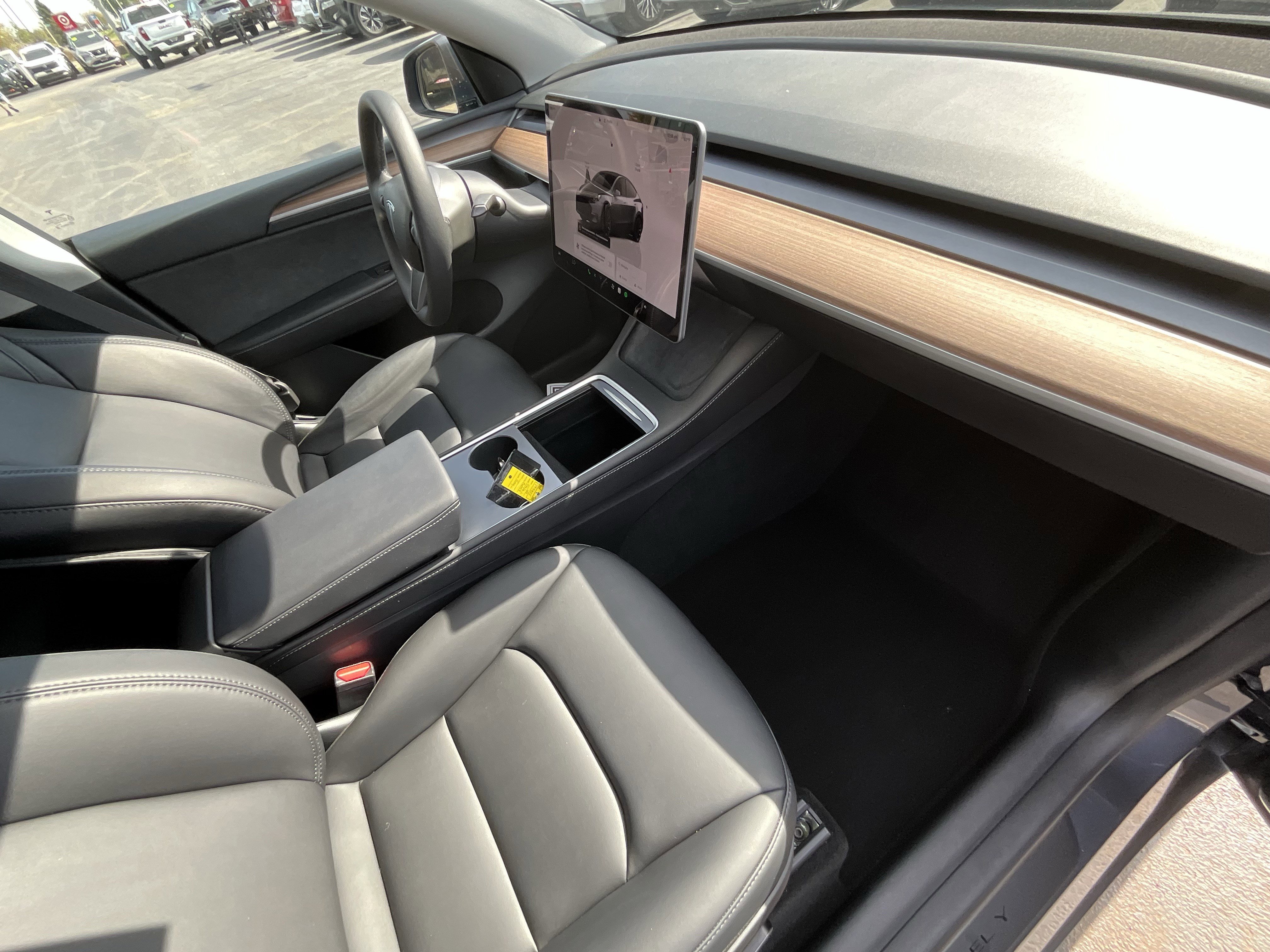 Used 2023 Tesla Model Y Long Range image 10