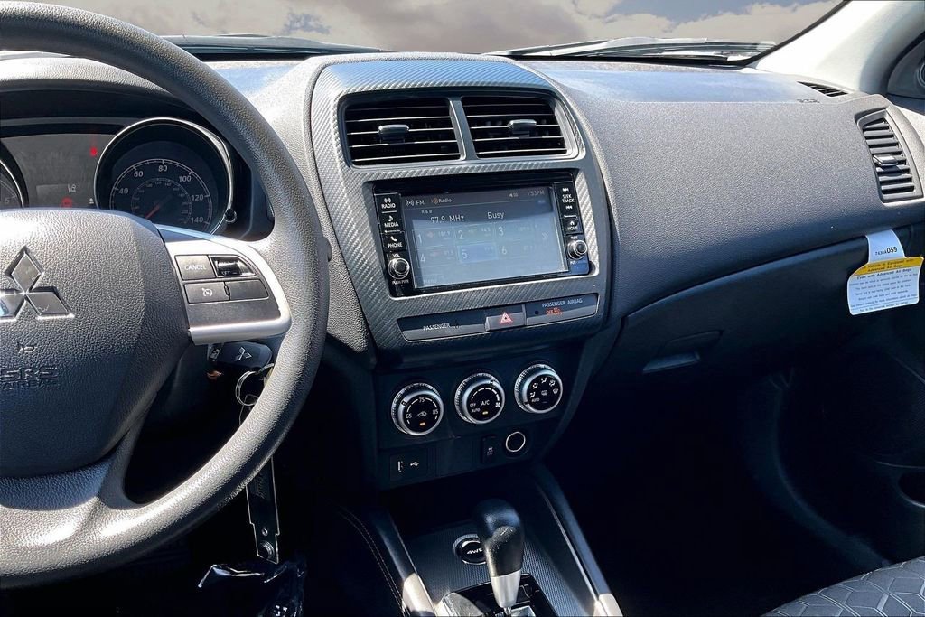 Used 2025 Mitsubishi Outlander Sport ES image 9