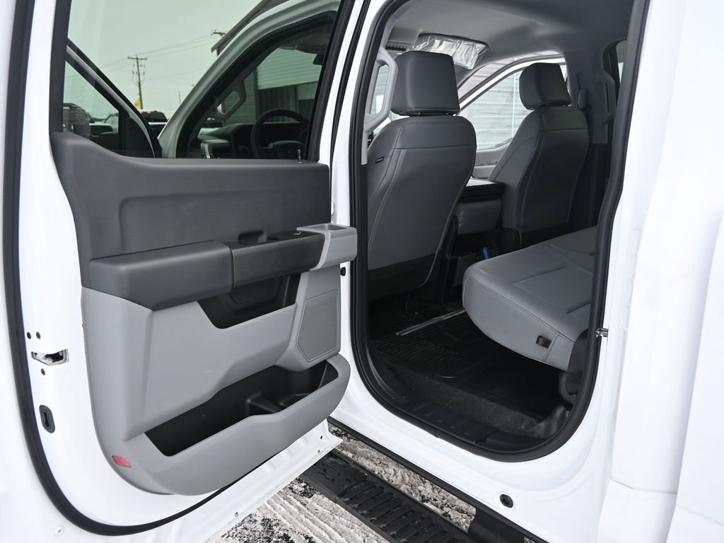 New 2026 Ford F350 XL w/ XL Chrome Package image 22