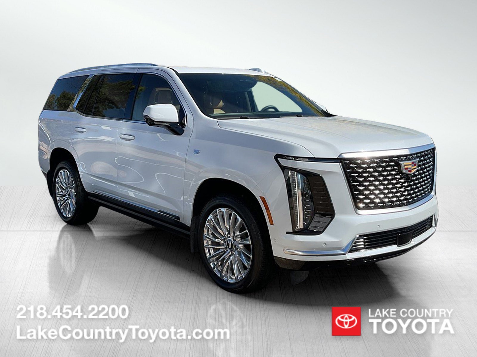 Used 2026 Cadillac Escalade Luxury w/ LPO, Floor Liner Package AWD/4WD image 7
