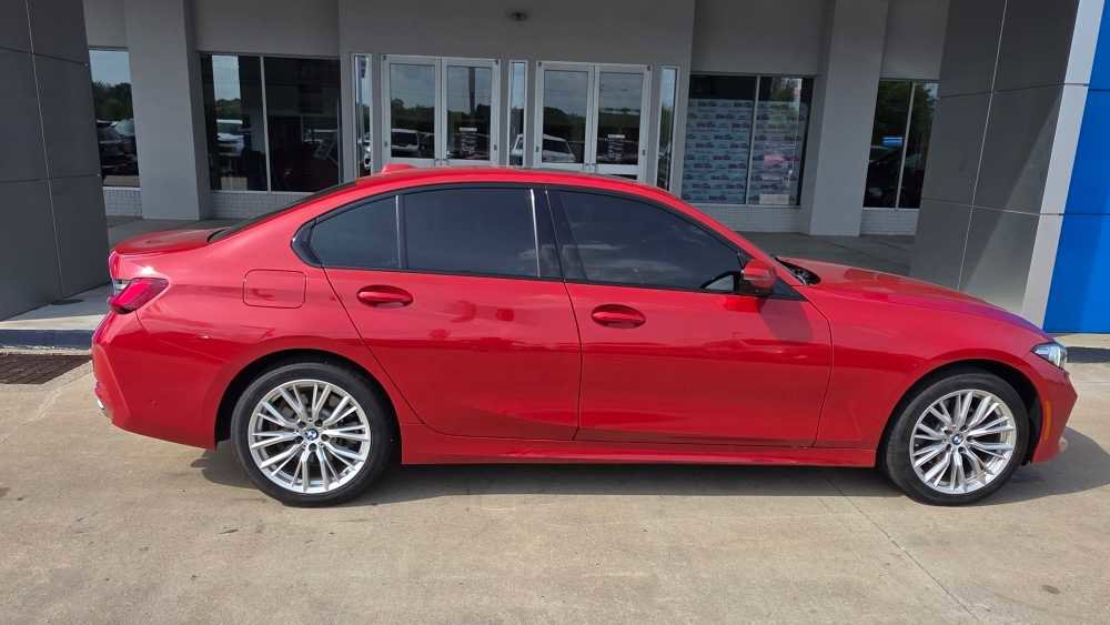 Used 2023 BMW 330i xDrive Sedan w/ Premium Package AWD/4WD image 6
