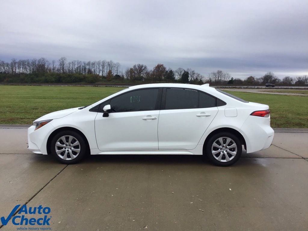 Used 2024 Toyota Corolla LE image 8