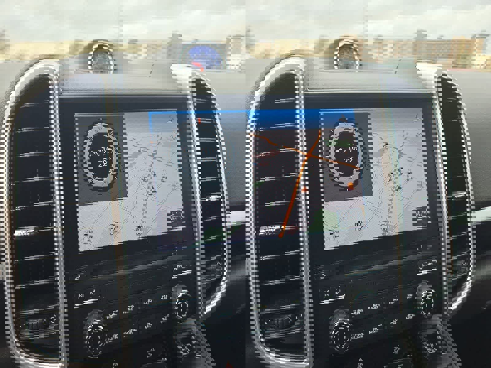 Used 2017 Porsche Cayenne image 29