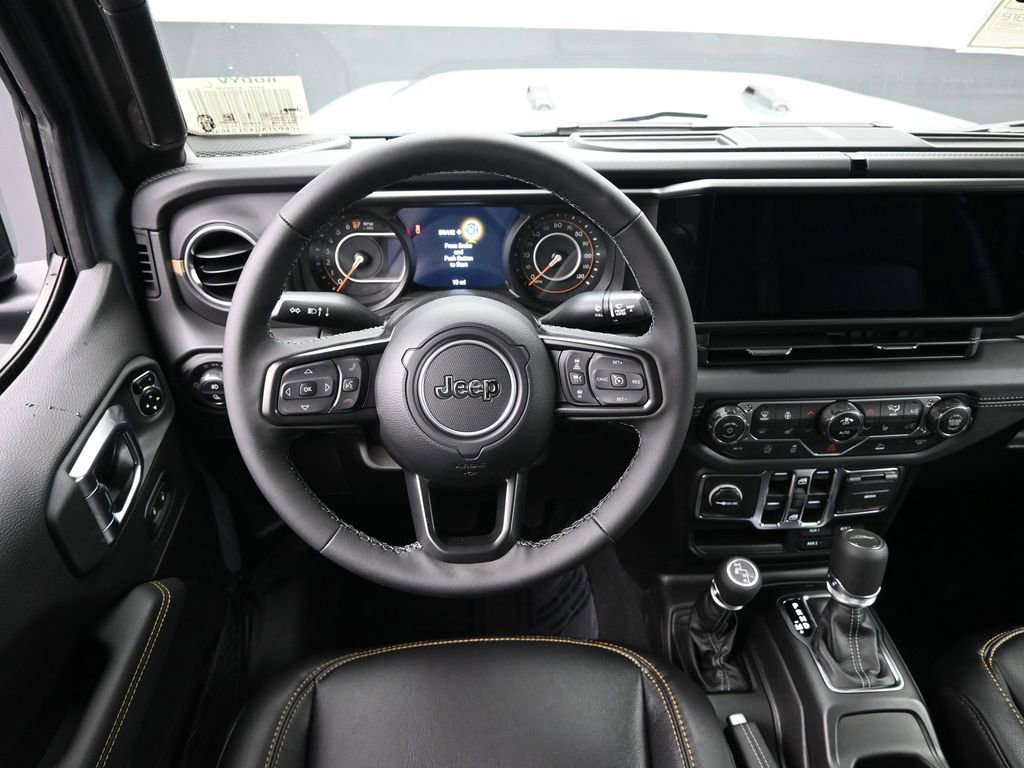 New 2025 Jeep Gladiator Willys image 24