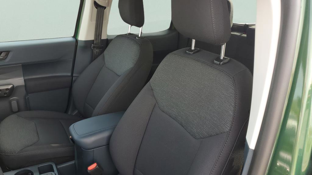 New 2025 Ford Maverick XL w/ Equipment Group 102A image 16