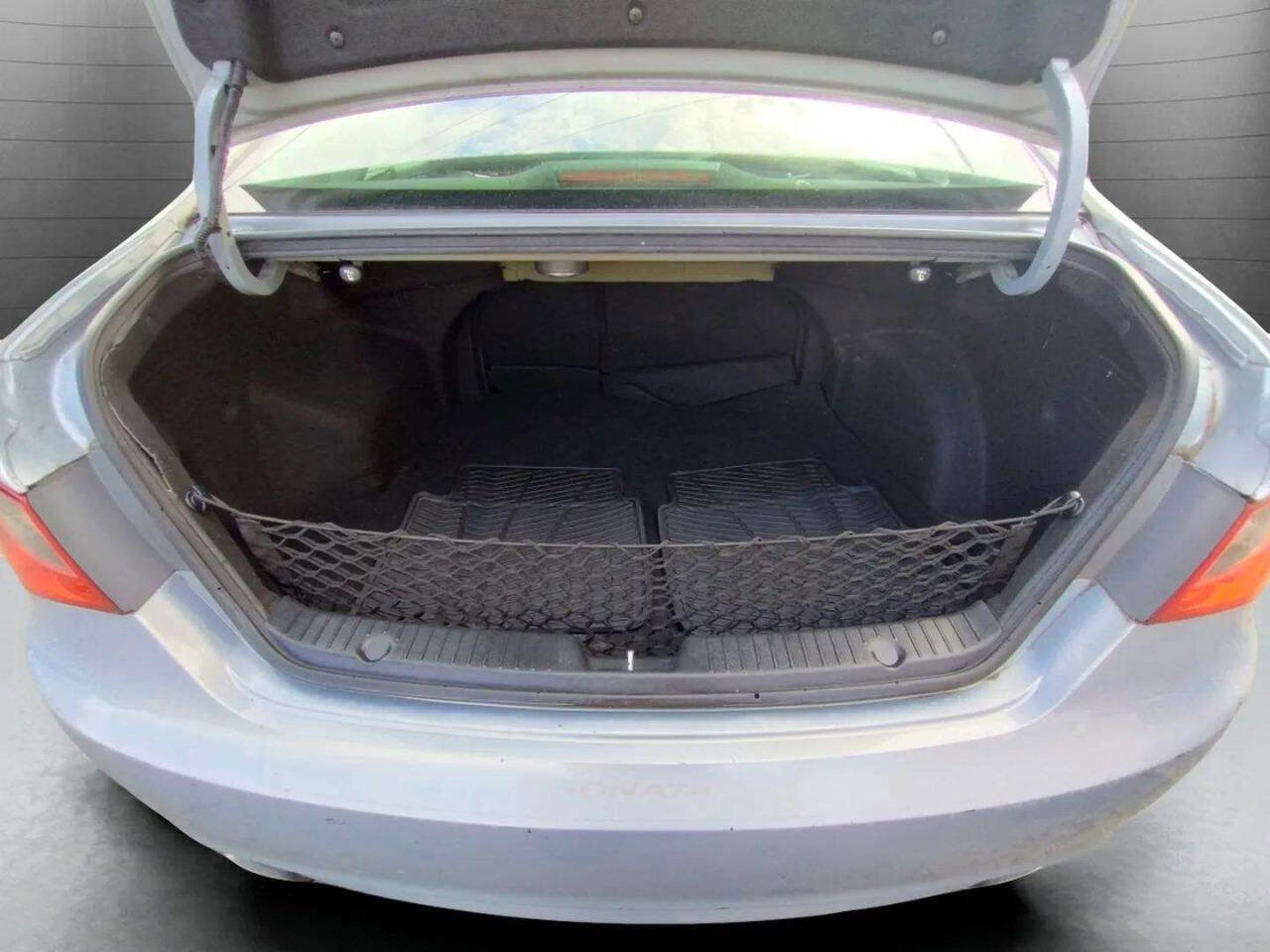 Used 2012 Hyundai Sonata Limited w/ Navigation Pkg image 11