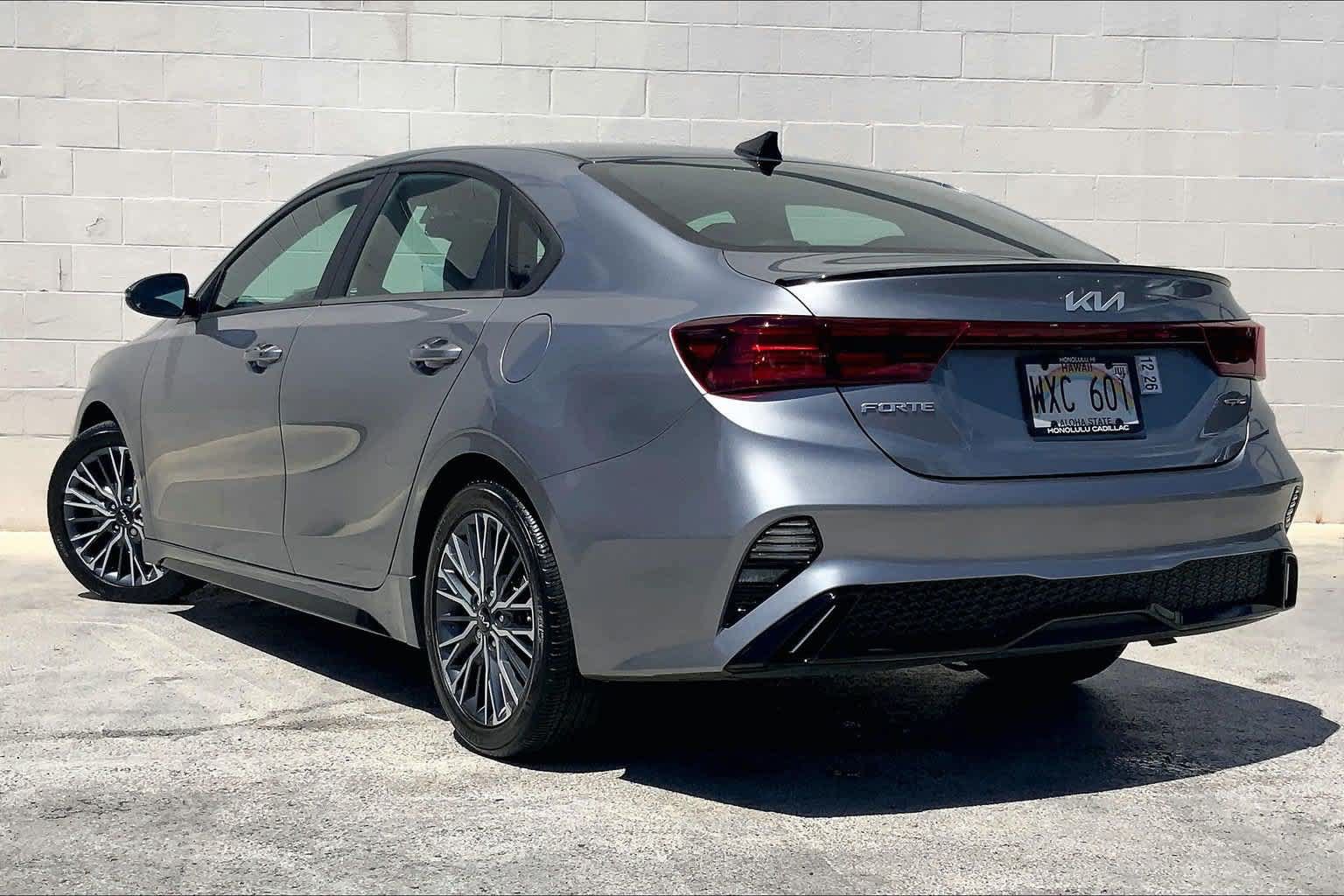 Used 2023 Kia Forte GT-Line w/ GT-Line Premium Package FWD image 4