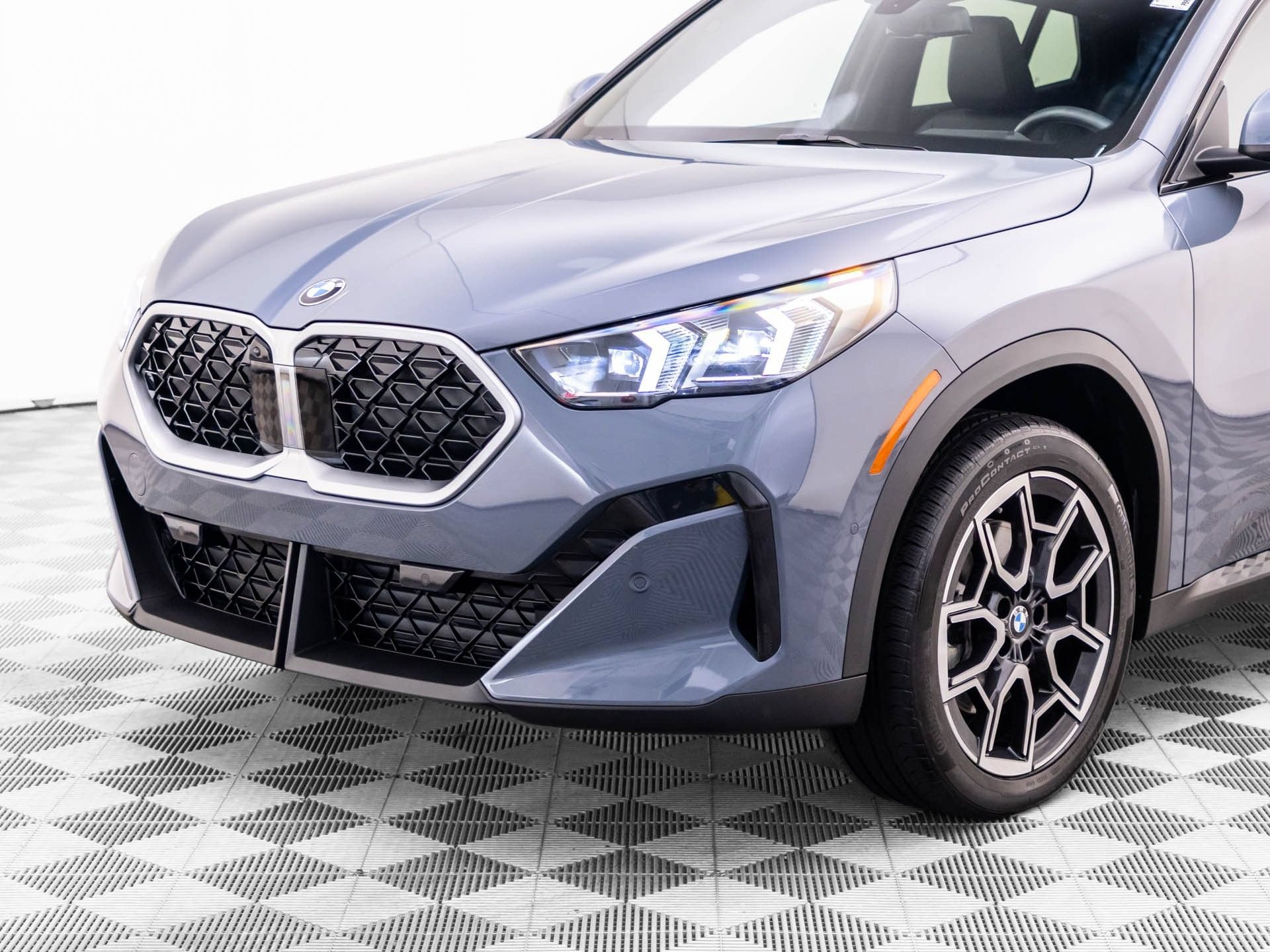 Used 2026 BMW X2 xDrive28i AWD/4WD image 37