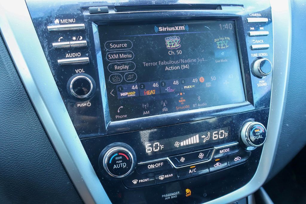 Used 2022 Nissan Murano SV image 3