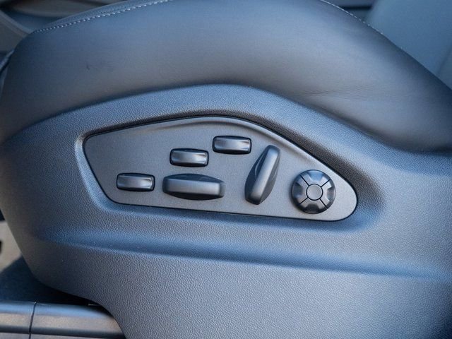 New 2026 Porsche Cayenne S image 20