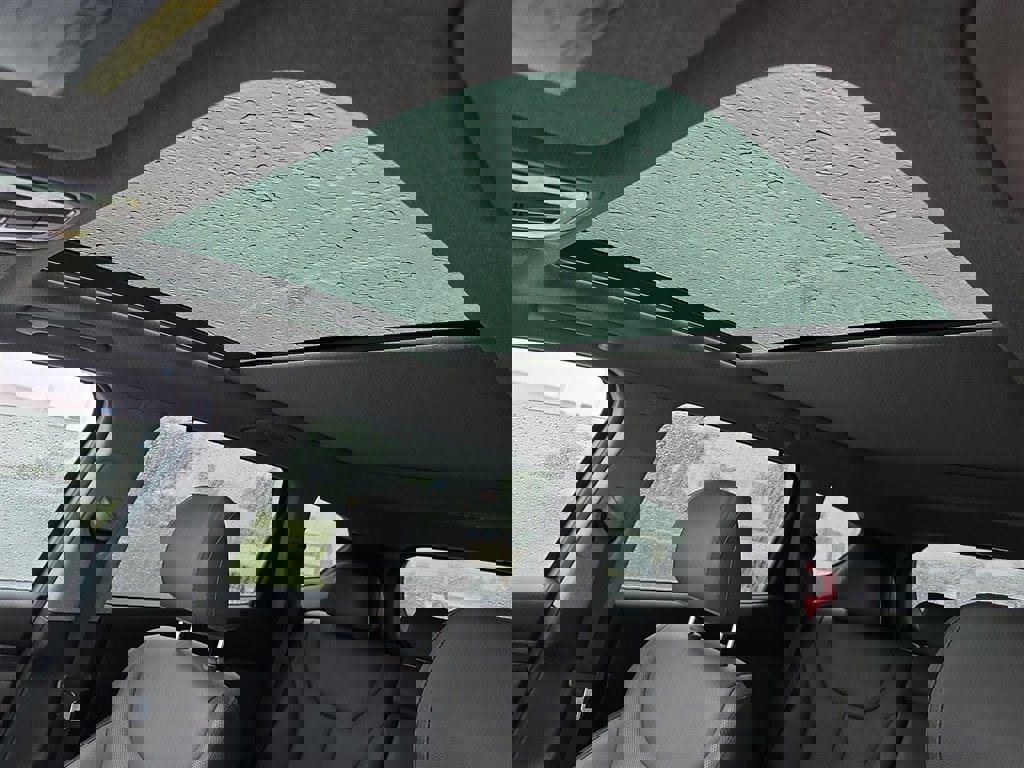 Used 2020 Hyundai Santa Fe Limited w/ Cargo Package image 16