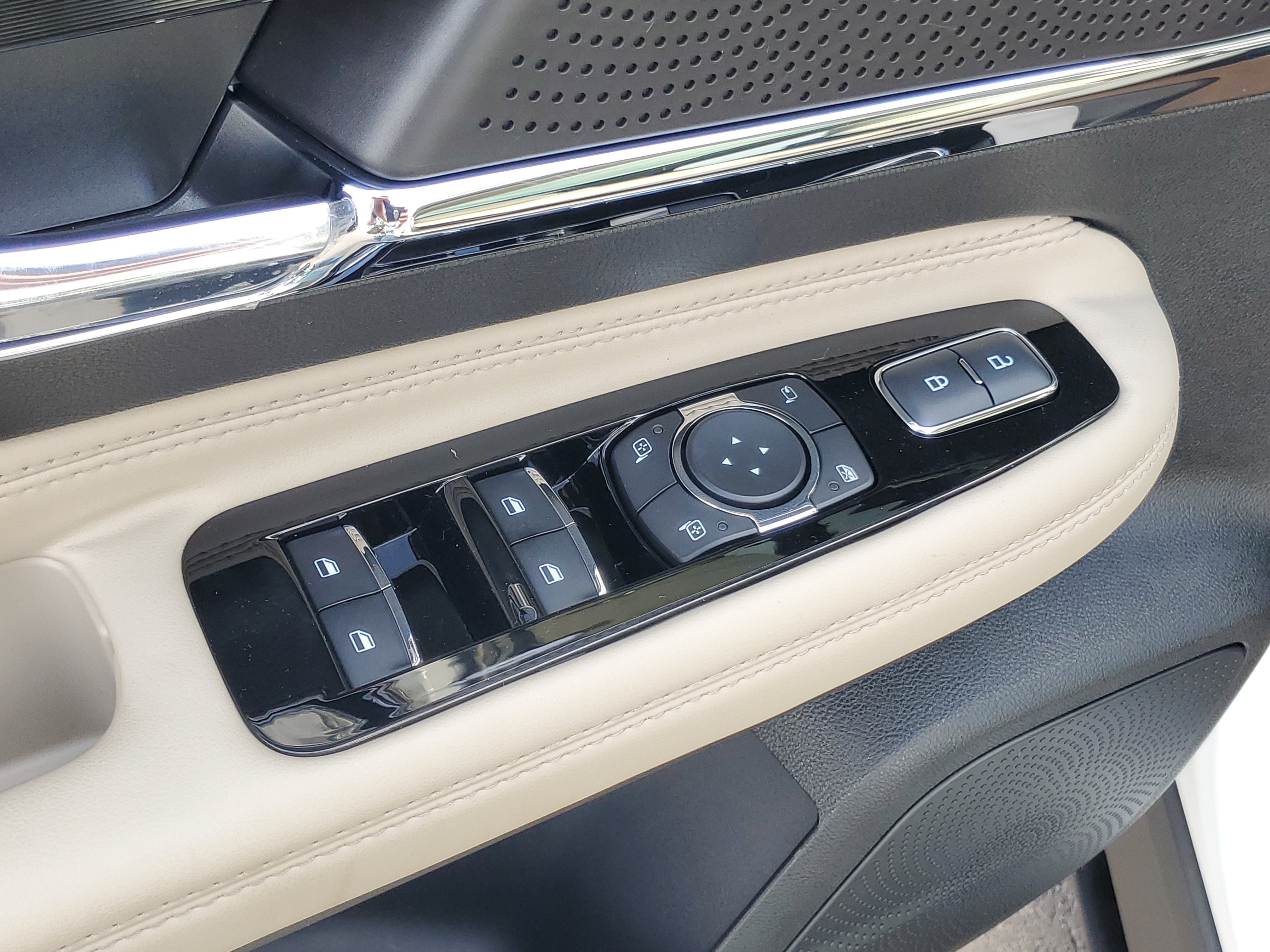 New 2026 Lincoln Corsair Reserve image 10