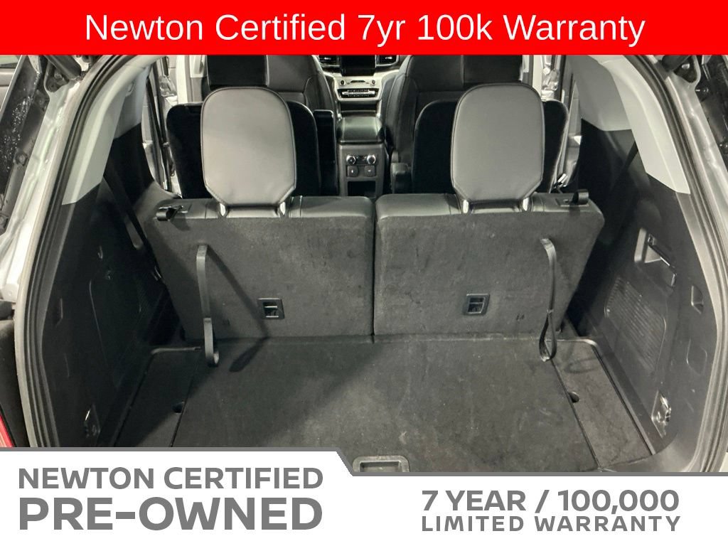 Used 2021 Ford Explorer XLT w/ Equipment Group 202A AWD/4WD image 22