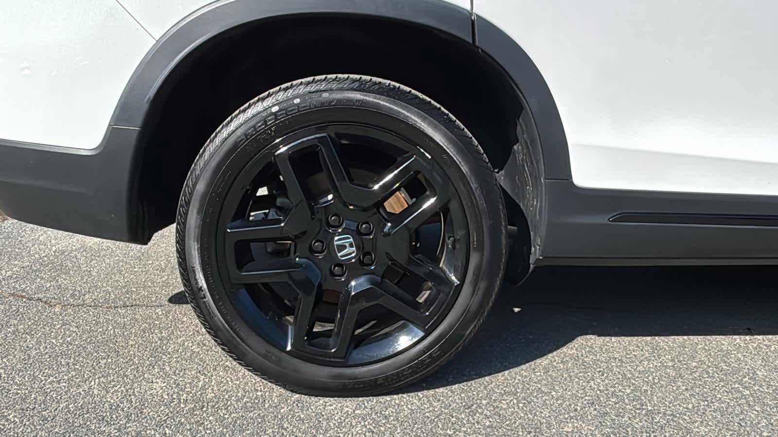Used 2024 Honda Passport Black Edition image 8