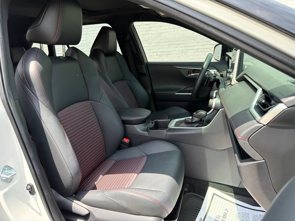 Used 2022 Toyota RAV4 XSE w/ Weather Package AWD/4WD image 15