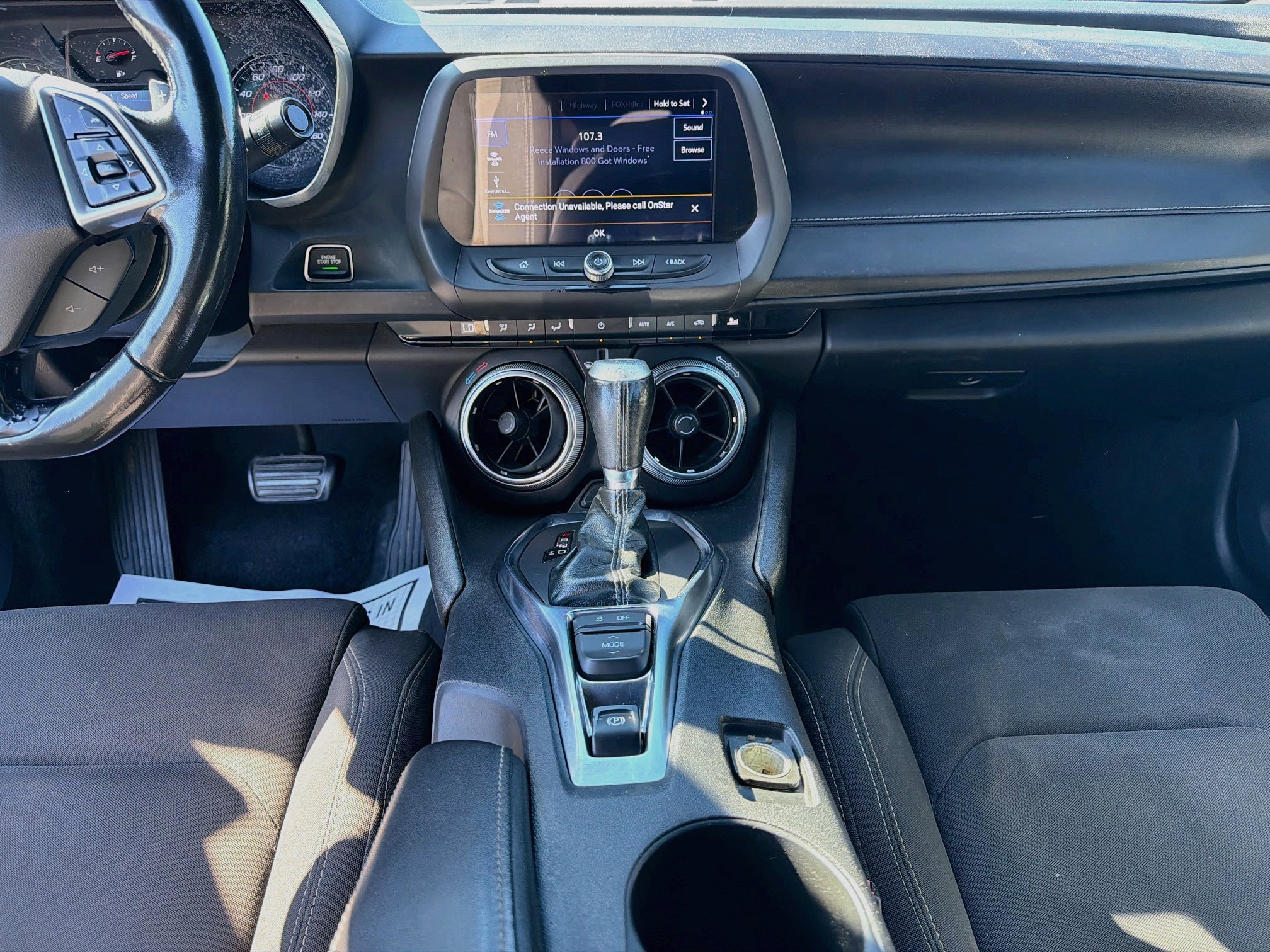 Used 2021 Chevrolet Camaro LT w/ Technology Package RWD image 18