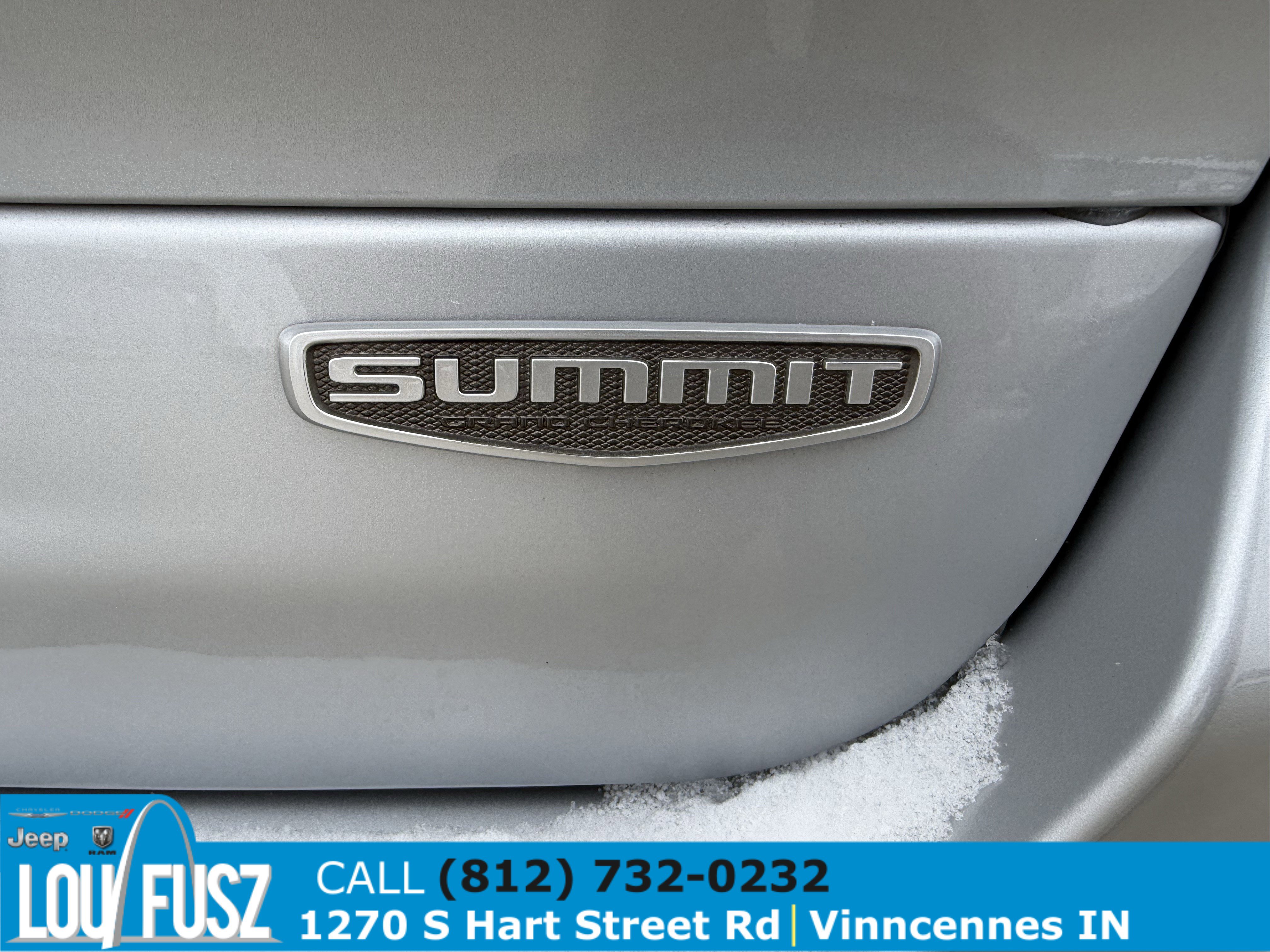 Used 2024 Jeep Grand Cherokee L Summit image 9